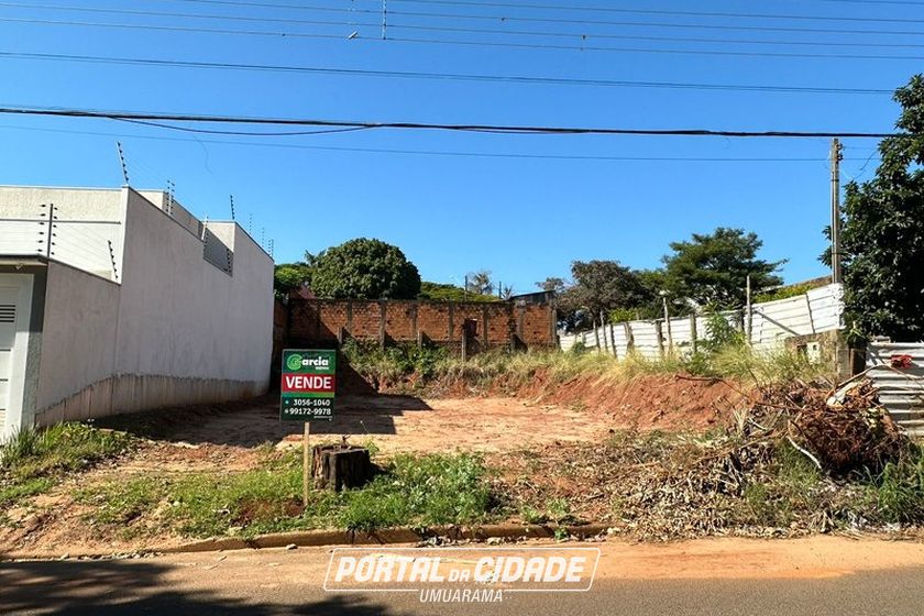 Terreno &agrave; venda - 555m&sup2; - Pra&ccedil;a Tamoio