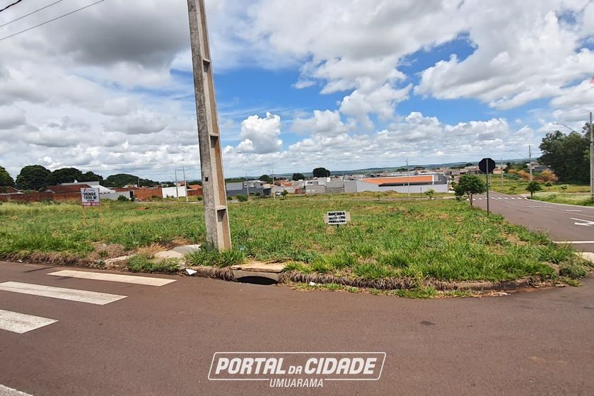 Sala Comercial &agrave; venda - 1800m&sup2; - Parque Jap&atilde;o