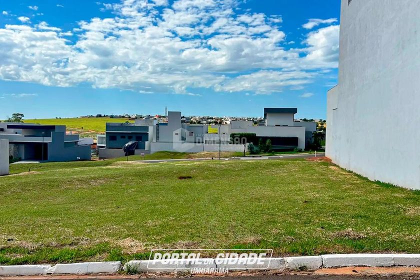 Terreno &agrave; venda - 250m&sup2; - Condom&iacute;nio Paysage Essenza