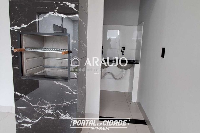 Casa &agrave; venda - 128m&sup2; - Jardim Cima