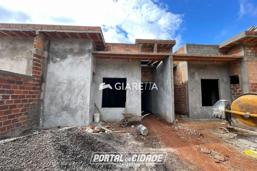 Casa &agrave; venda - 81m&sup2; - JARDIM COOPAGRO