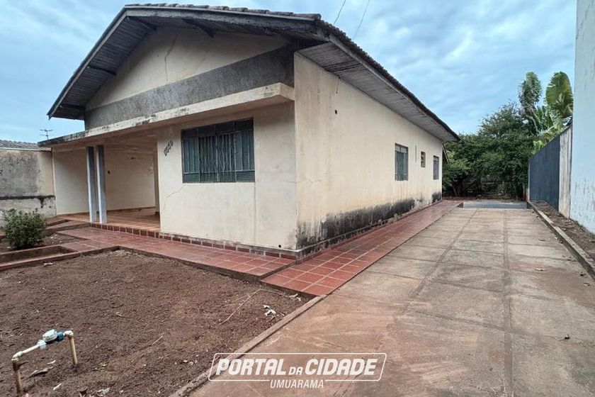 Casa &agrave; venda - 490m&sup2; - Zona II