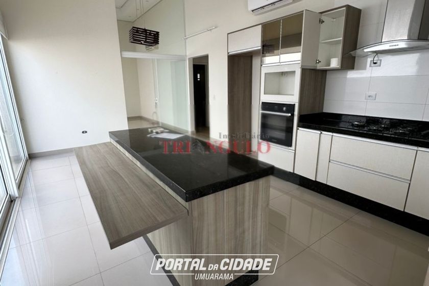 Casa &agrave; venda - 180m&sup2; - JARDIM ALPHAVILE