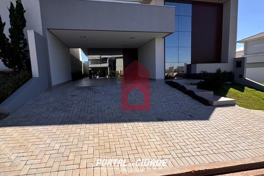 Casa para alugar - 152m&sup2; - PAYSAGE ESSENZA CONDOM&Iacute;NIO