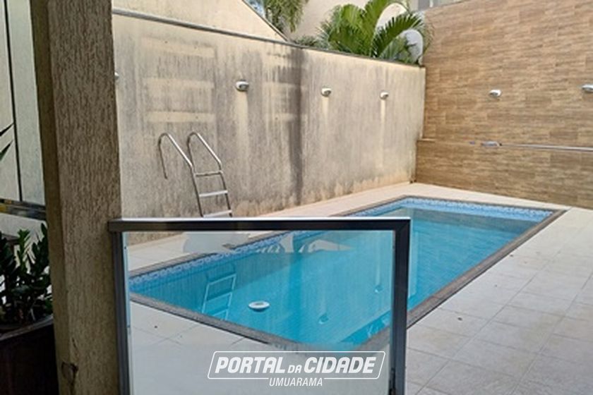 Sobrado &agrave; venda - 233m&sup2; - Zona I