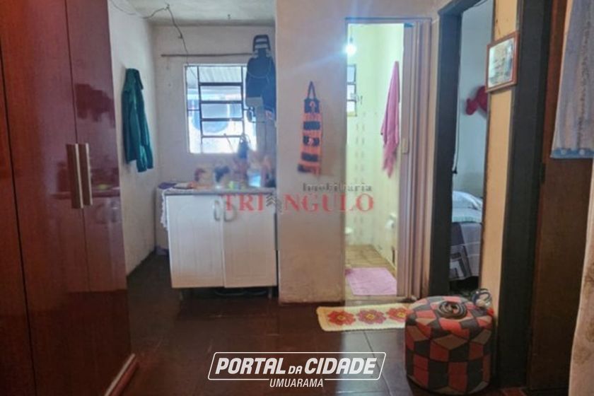 Casa &agrave; venda - 75m&sup2; - CONJUNTO RESIDENCIAL CORREGO LONGE