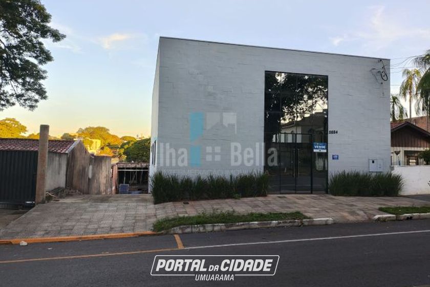 Sal&atilde;o Comercial &agrave; venda - Zona III