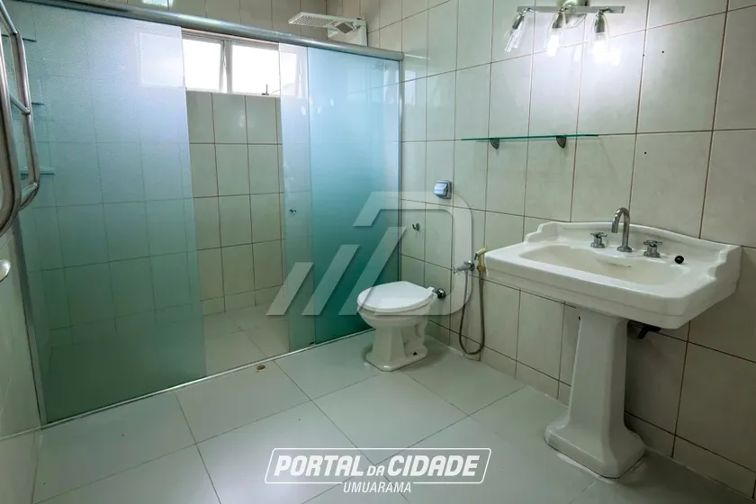 Sobrado &agrave; venda - 180m&sup2; - Zona I