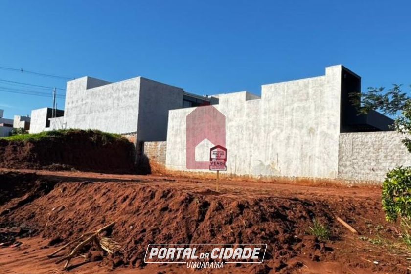 Terreno &agrave; venda - 216m&sup2; - Jardim Cerejeiras