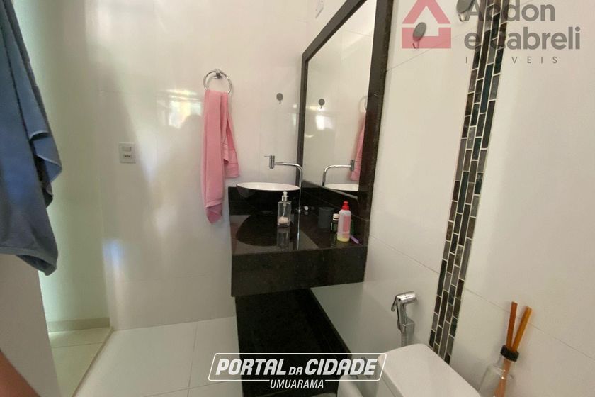 Casa &agrave; venda - 100m&sup2; - Jardim Canad&aacute;