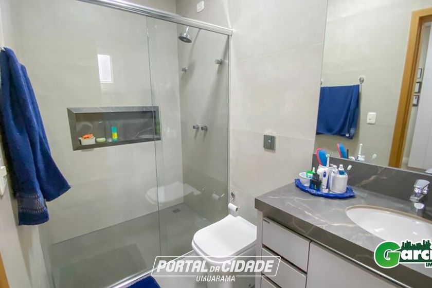 Casa &agrave; venda - 256m&sup2; - -