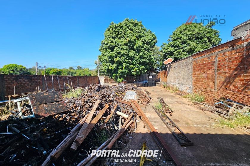 Terreno &agrave; venda - 270m&sup2; - Jardim Shangrila