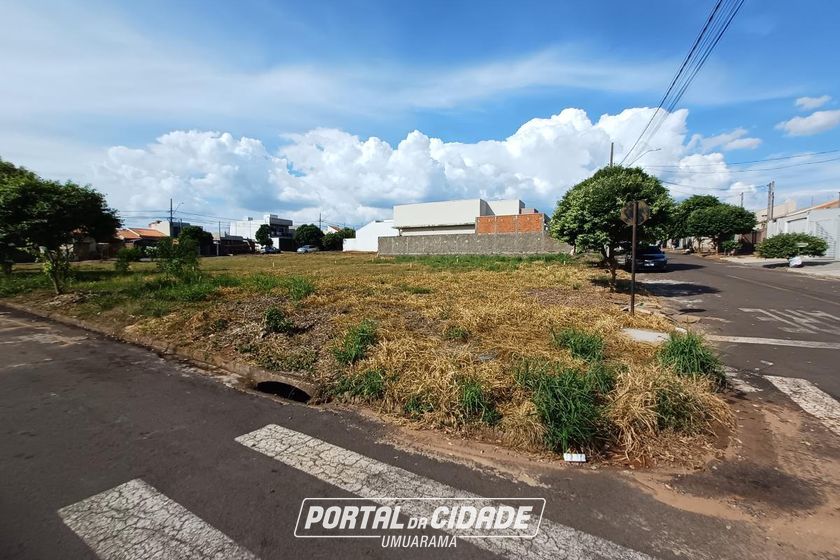 Terreno &agrave; venda - 255m&sup2; - Jardim Soluar