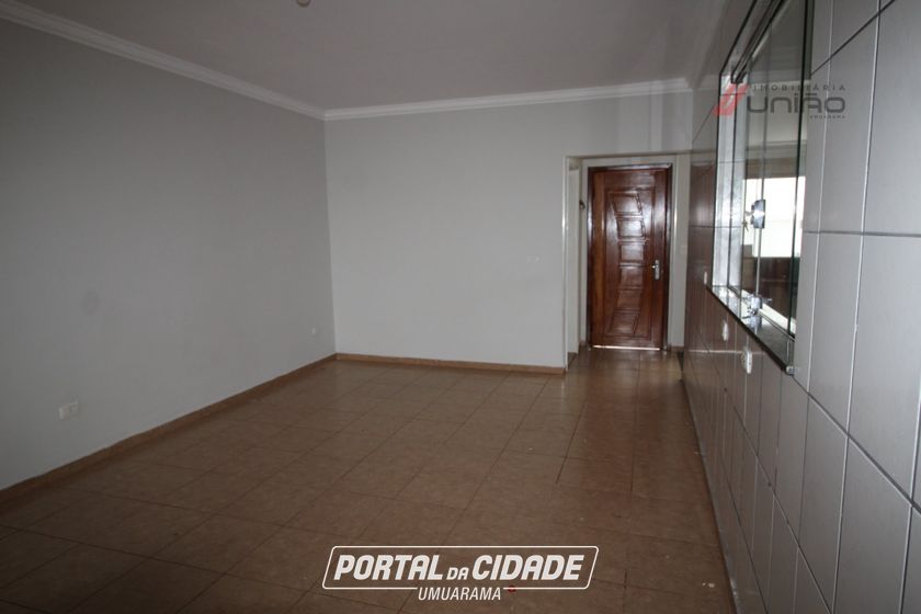 Casa &agrave; venda - 180m&sup2; - Zona V