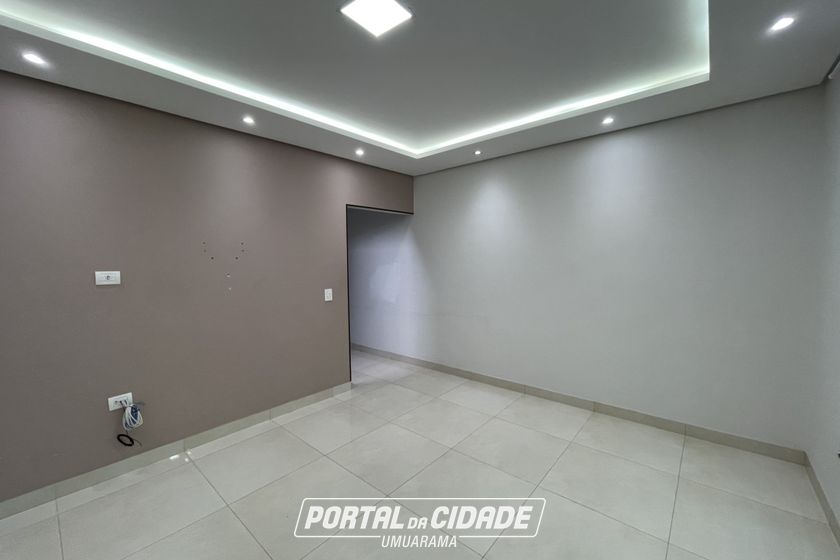 Casa para alugar - 252m&sup2; - ZONA VII