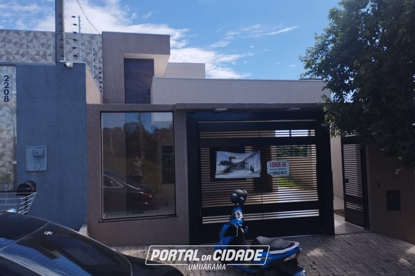 Casa &agrave; venda - 132m&sup2; - Jardim Azal&eacute;ia