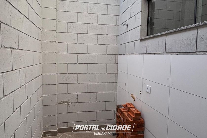 Sal&atilde;o Comercial para alugar - 1000m&sup2; - Parque Industrial II