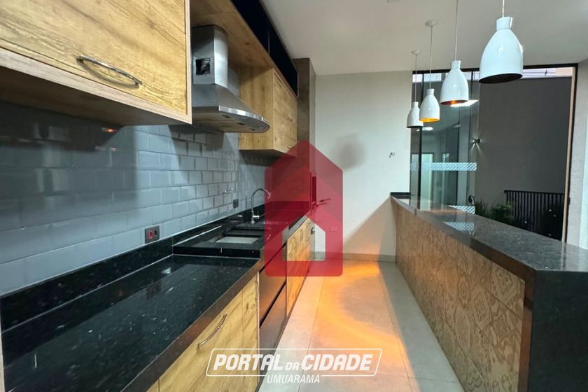 Casa &agrave; venda - 380m&sup2; - Jardim Imigrantes II