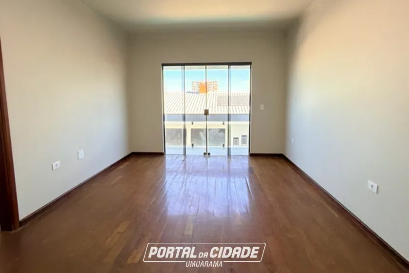 Sobrado &agrave; venda - 376m&sup2; - Zona I