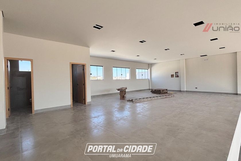 Sal&atilde;o Comercial para alugar - 358m&sup2; - Parque Residencial da G&aacute;vea