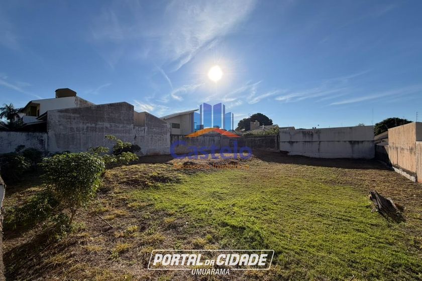 Terreno &agrave; venda - 360m&sup2; - ZONA III