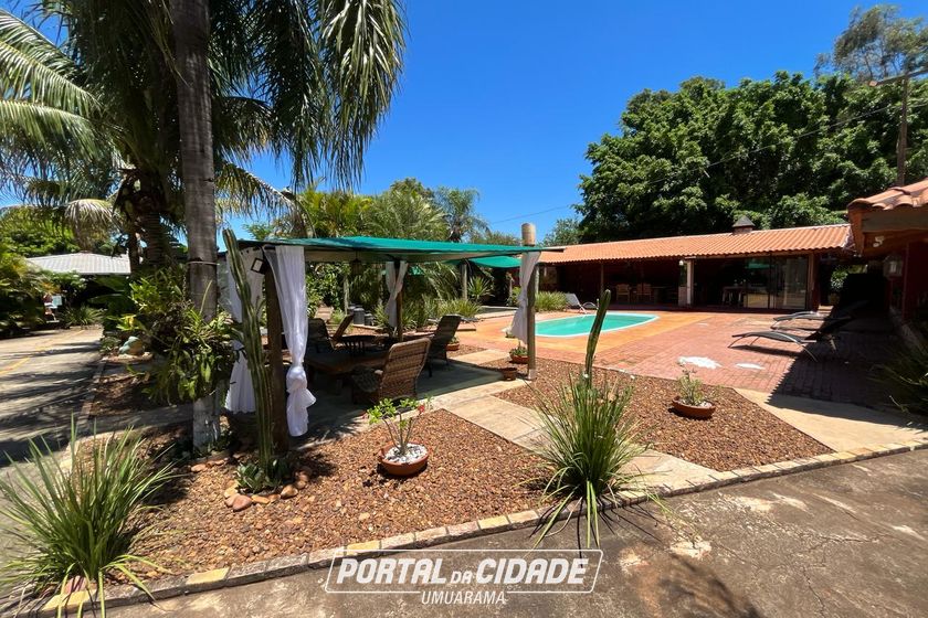 Ch&aacute;cara &agrave; venda - 11000m&sup2; - PR-323