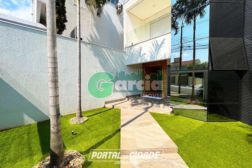 Casa &agrave; venda - 400m&sup2; - Zona II