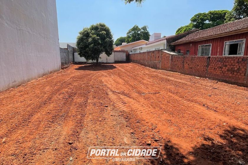 Terreno &agrave; venda - 490m&sup2; - N&atilde;o informado