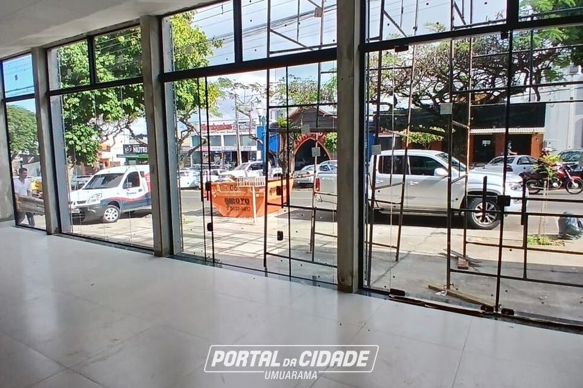 Sal&atilde;o Comercial para alugar - 250m&sup2; - Zona I