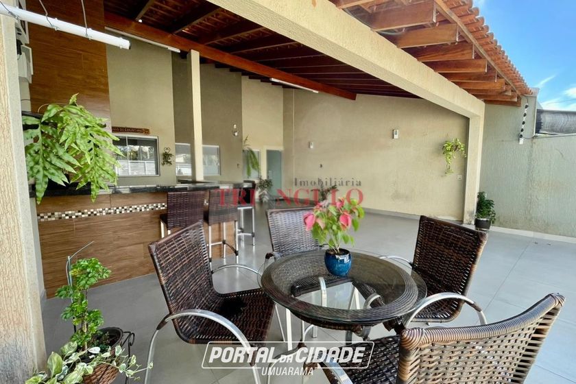 Casa &agrave; venda - 145m&sup2; - ZONA IV
