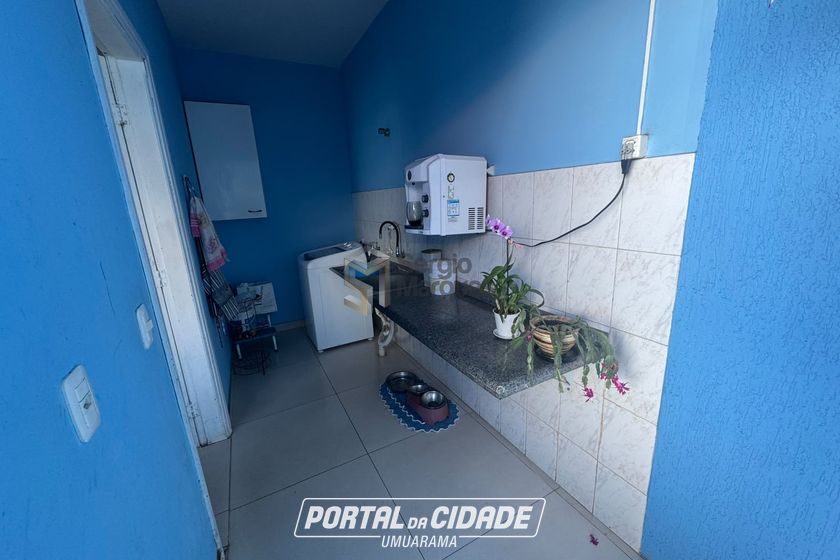 Sobrado &agrave; venda - 238m&sup2; - Zona 2