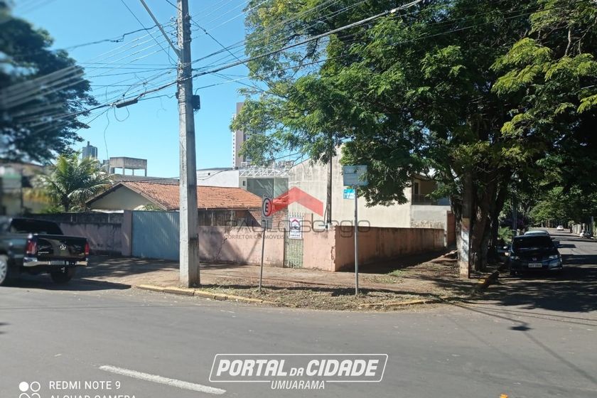 Terreno &agrave; venda - 350m&sup2; - Zona I