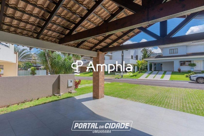 Casa &agrave; venda - 266m&sup2; - Regi&atilde;o do Lago