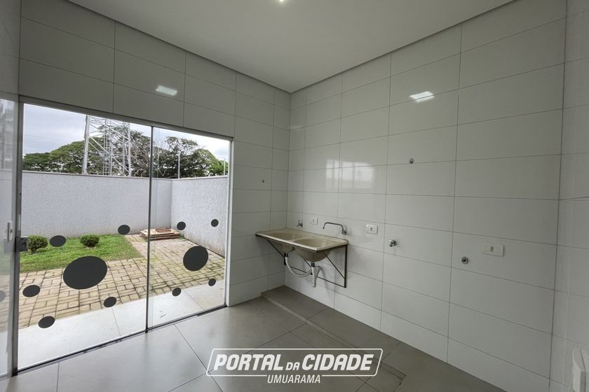 Casa para alugar - 252m&sup2; - ZONA VII