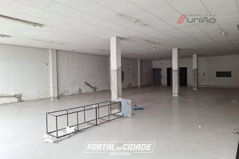 Sal&atilde;o Comercial para alugar - 250m&sup2; - Zona I