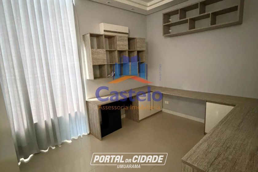 Casa &agrave; venda - 256m&sup2; - JARDIM BIRIGUI
