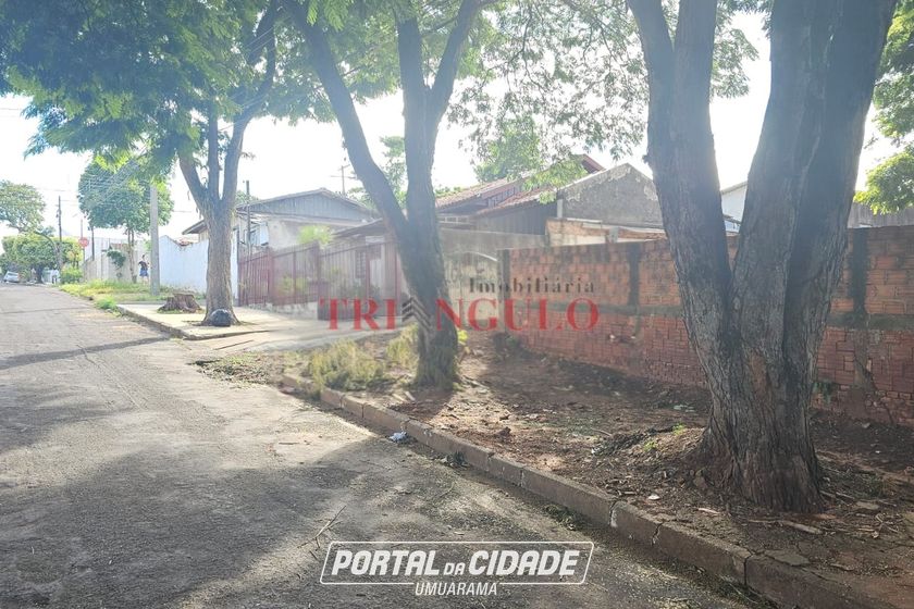 Terreno &agrave; venda - 360m&sup2; - JARDIM PANORAMA