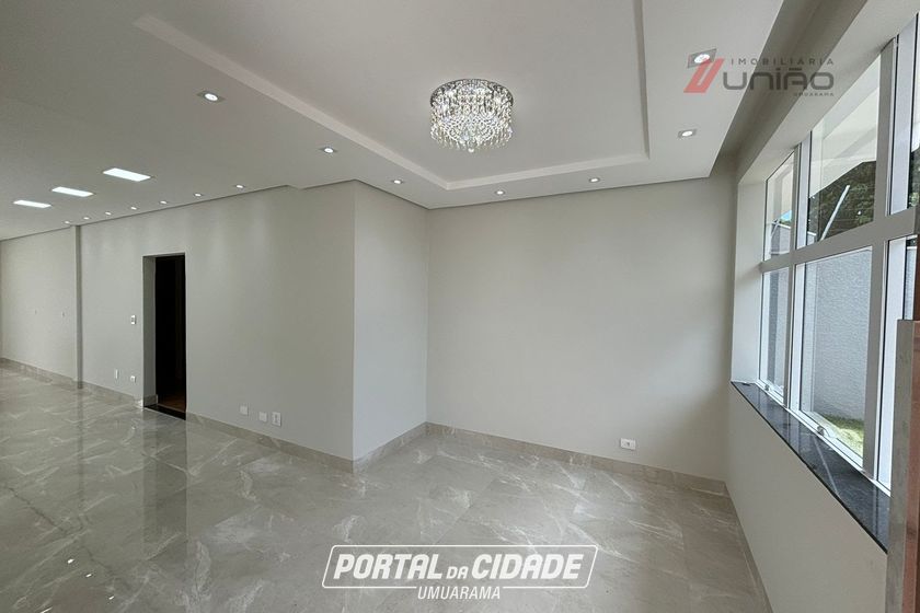 Casa &agrave; venda - 202m&sup2; - Zona 1a  Pr&oacute;ximo Ao Hospital Cemil