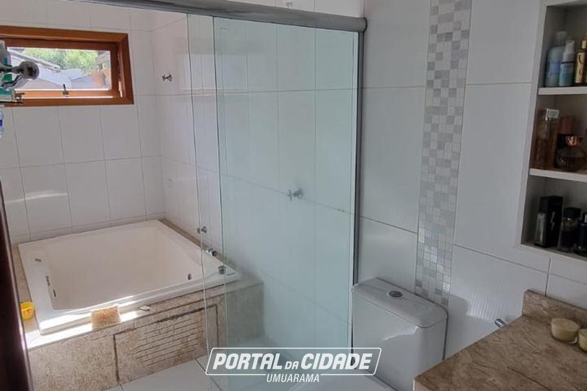 Casa &agrave; venda - 545m&sup2; - Zona VI