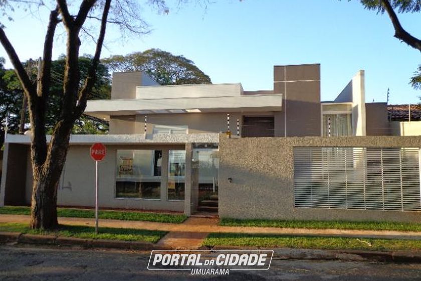 Casa &agrave; venda - 150m&sup2; - Zona 2