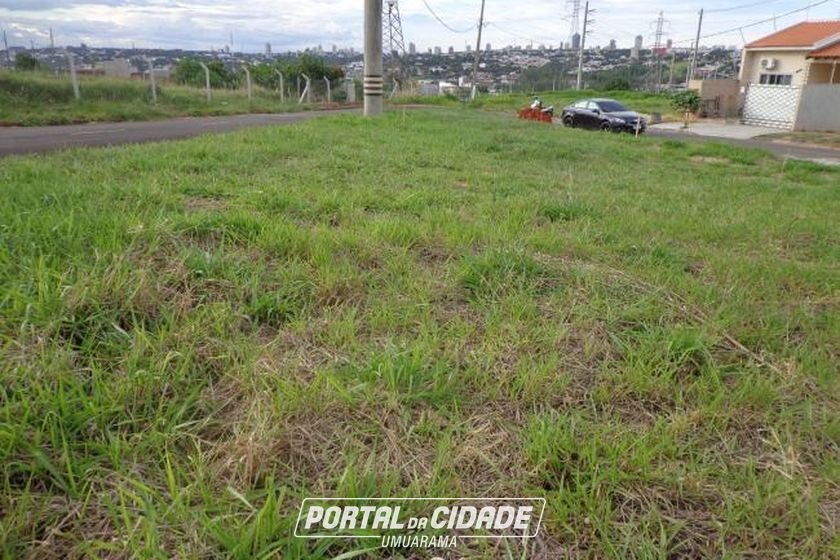 Terreno &agrave; venda - 218m&sup2; - Jardim Real