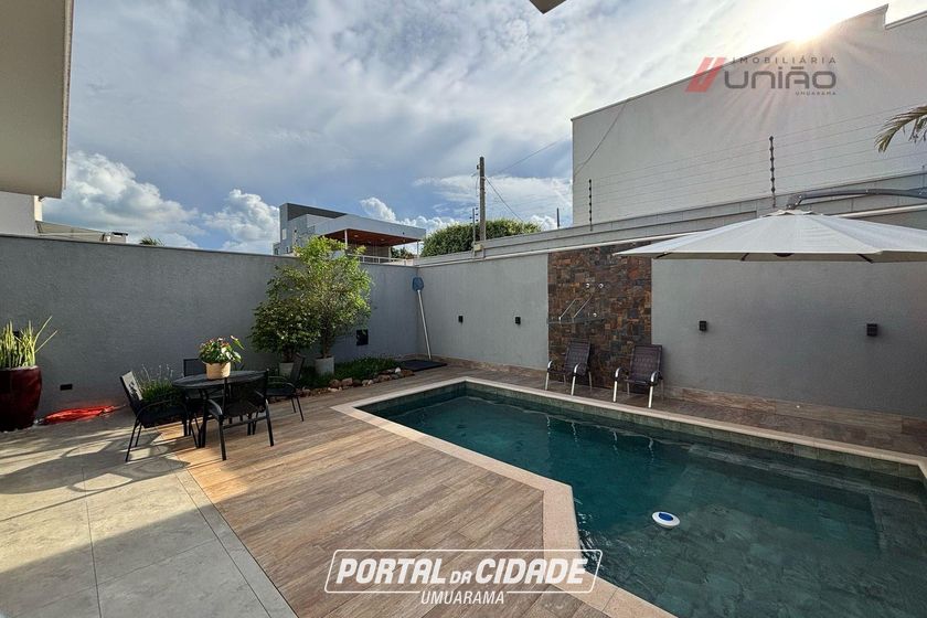 Casa &agrave; venda - 230m&sup2; - Conjunto Residencial Portal das &Aacute;guas