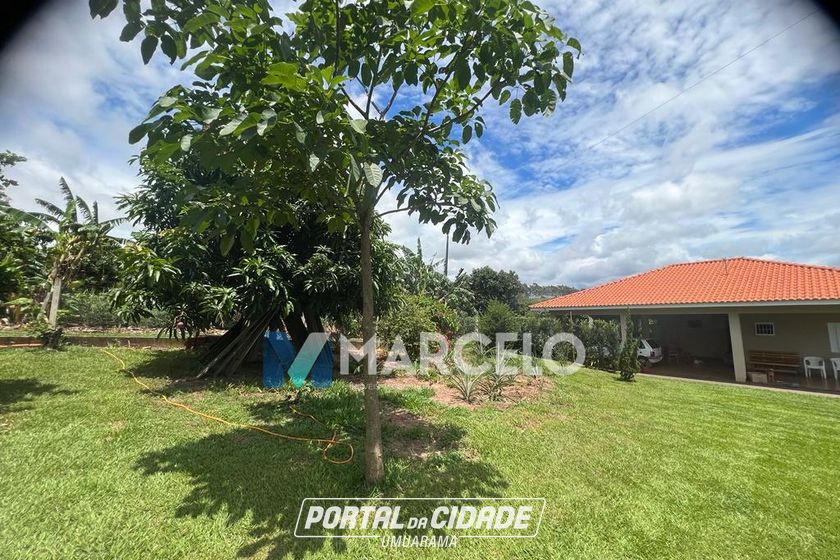 Ch&aacute;cara &agrave; venda - 4597m&sup2; - -