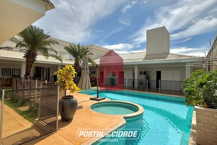 Casa &agrave; venda - 688m&sup2; - Condom&iacute;nio Residencial Soleil
