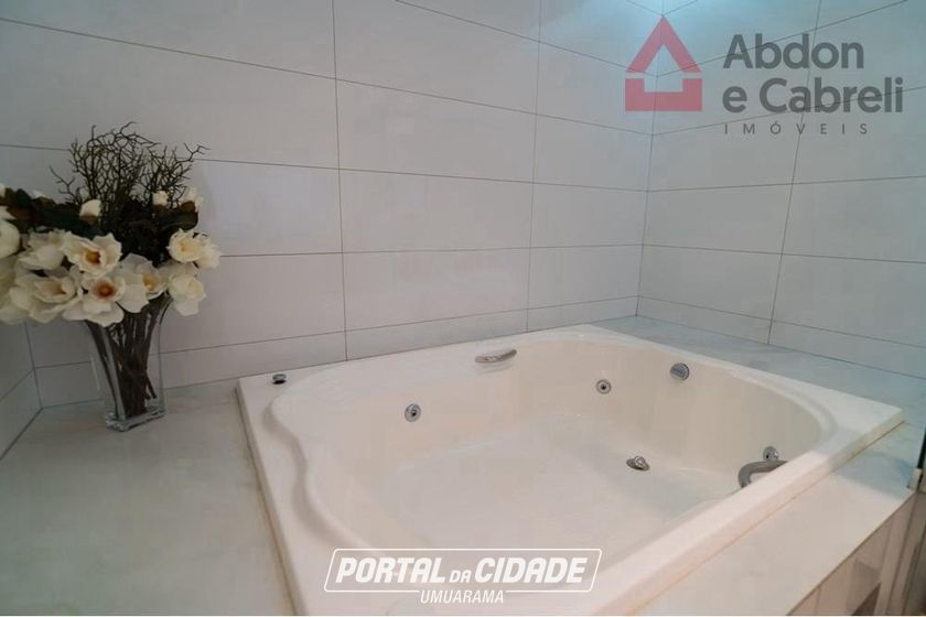 Apartamento &agrave; venda - 183m&sup2; - Zona III