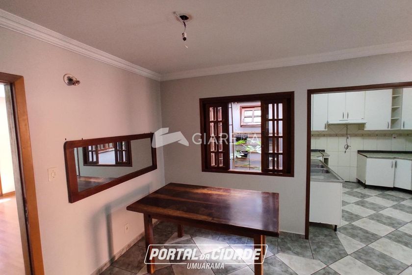 Casa &agrave; venda - 232m&sup2; - VILA INDUSTRIAL