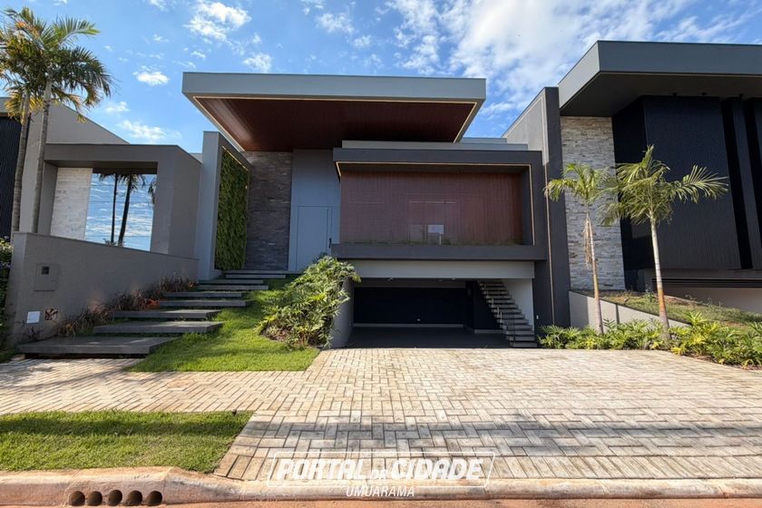 Casa &agrave; venda - 283m&sup2; - PARQUE RESIDENCIAL INTERLAGOS