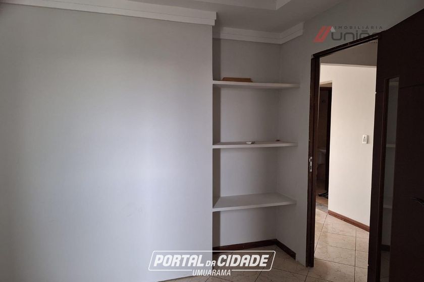 Sal&atilde;o Comercial &agrave; venda - 90m&sup2; - Zona 1