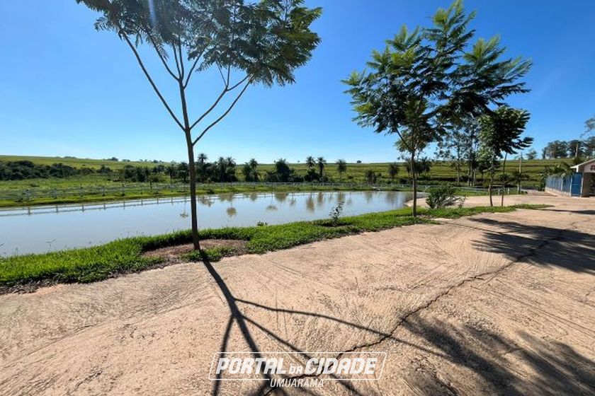 Ch&aacute;cara &agrave; venda - 