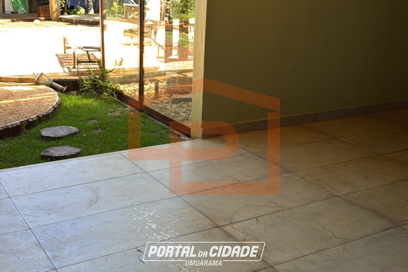 Casa &agrave; venda - 240m&sup2; - Centro